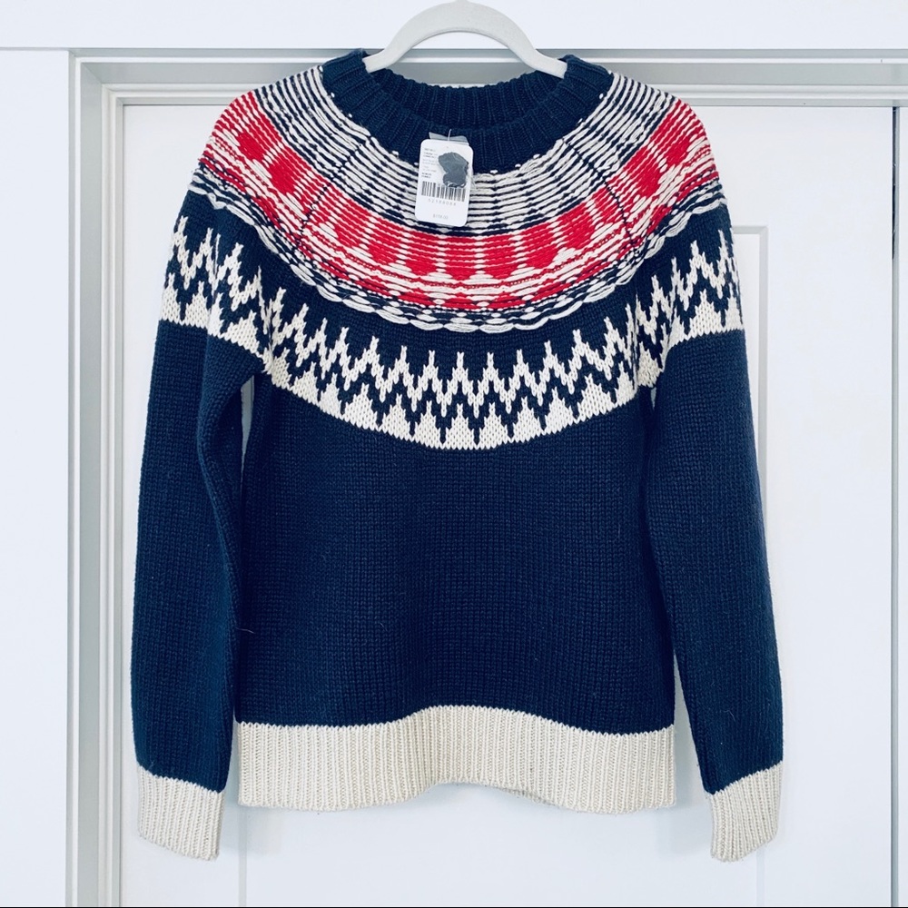 ❄️ Roots women’s sweater size XS brand new